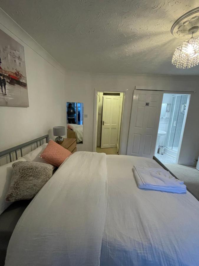 Alder En-Suites Self-Catering With Private Shower 1 Southampton Luaran gambar