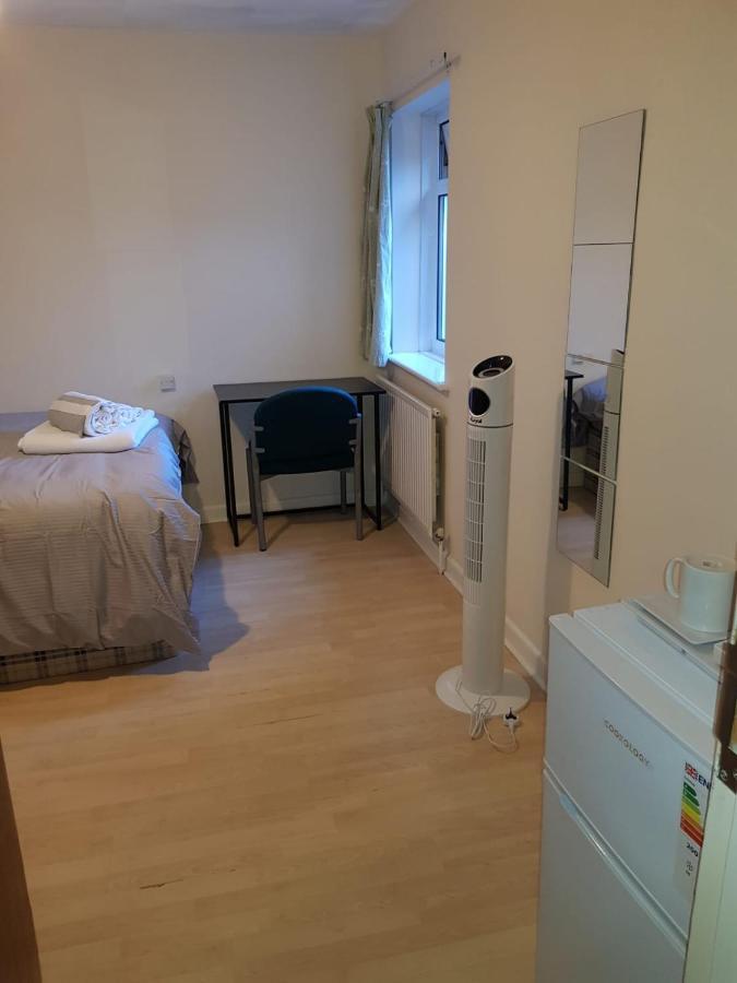 Alder En-Suites Self-Catering With Private Shower 1 Southampton Luaran gambar